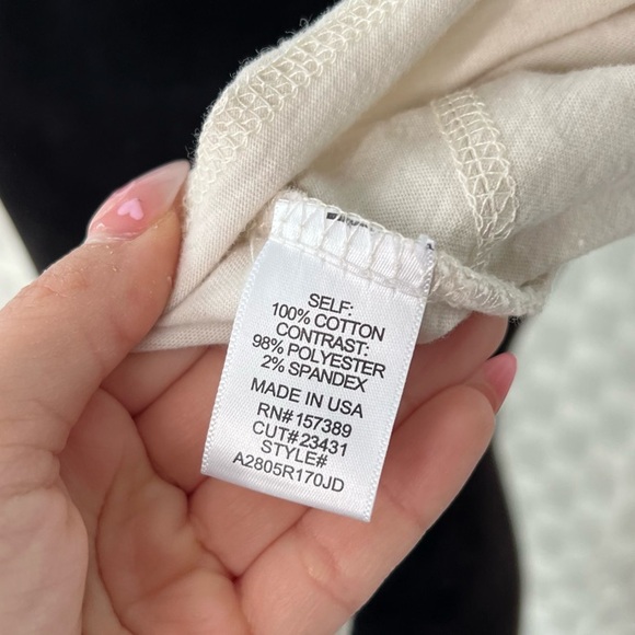 LA LA LAND WOMEN'S TEXAS HOLD EM' SEQUIN SHORT SLEEVE GRAPHIC TEE - Picture 3 of 11